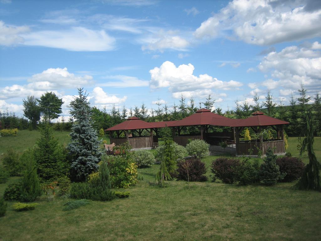 Gosciniec Rycerski Paprotki Exterior photo