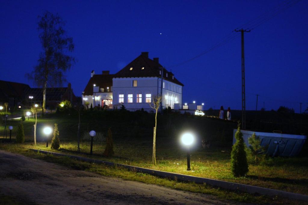 Gosciniec Rycerski Paprotki Exterior photo